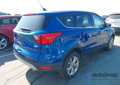2019 Ford Escape Se из США, поврежденный, VIN 1FMCU0GD3KUA42633